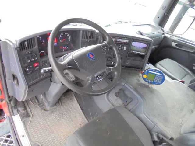 Hook lift truck, Crane truck Scania P400 6X2: picture 15