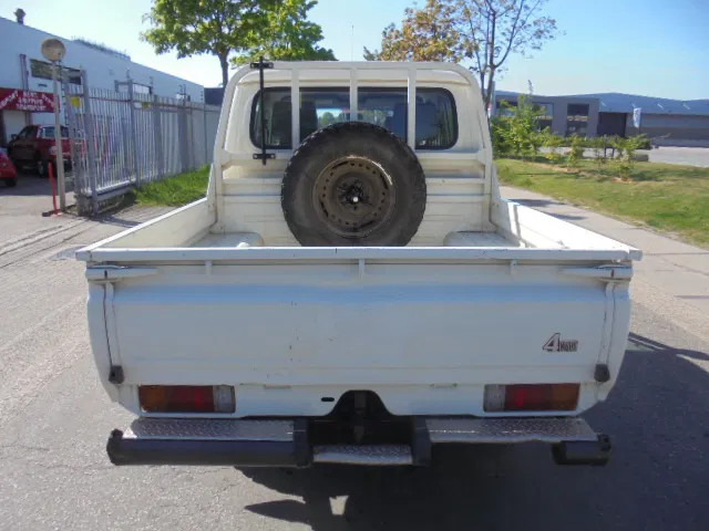 Toyota Land Cruiser HJ79L 4X4 CREWCAB PICKUP EXPORT OUTSIDE EU ONLY - Pickup truck: picture 5 Toyota Land Cruiser HJ79L 4X4 CREWCAB PICKUP EXPORT OUTSIDE EU ONLY - Pickup truck: picture 5