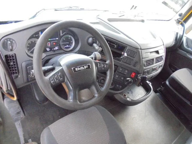 Tractor unit DAF XF 440: picture 9