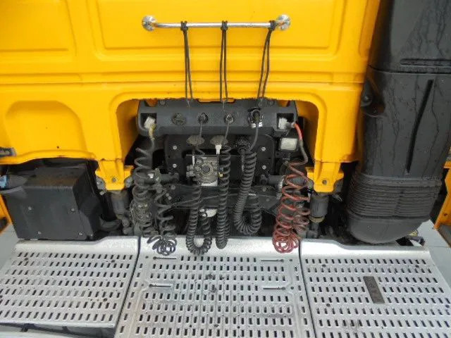 Tractor unit DAF XF 440: picture 7