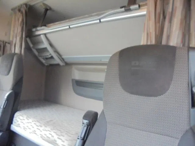 Tractor unit DAF XF 440: picture 10