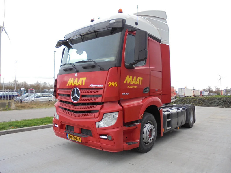 Mercedes-Benz Actros 1943 - Tractor unit: picture 1 Mercedes-Benz Actros 1943 - Tractor unit: picture 1