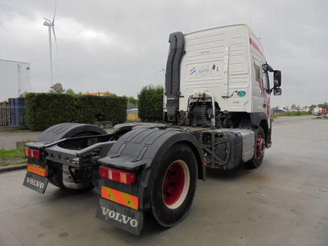 Volvo FM 12.420 EURO 6 - Tractor unit: picture 4 Volvo FM 12.420 EURO 6 - Tractor unit: picture 4