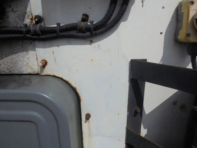 Garbage truck Volvo FE 240: picture 11