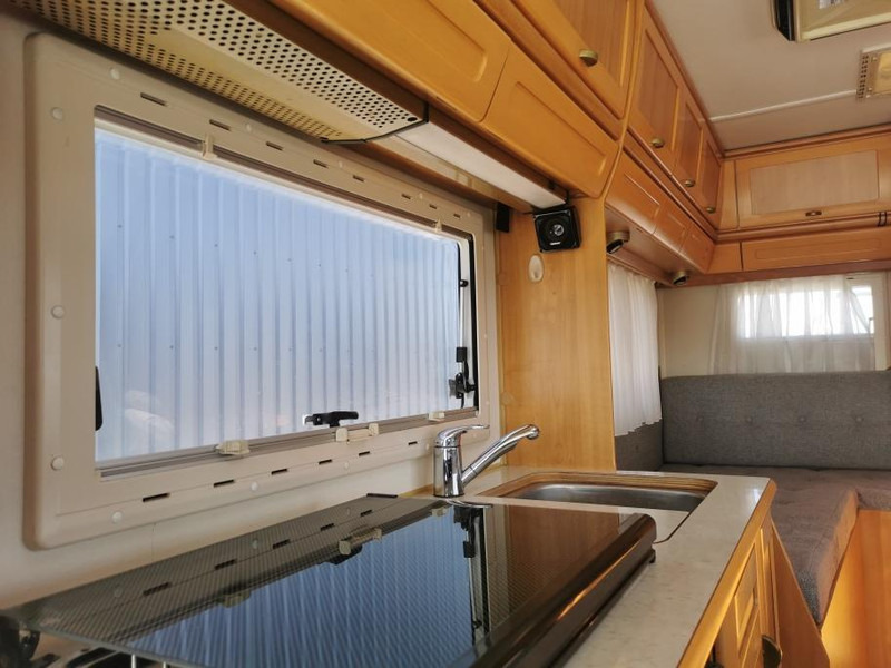 Integrated motorhome Hymer B594: picture 18