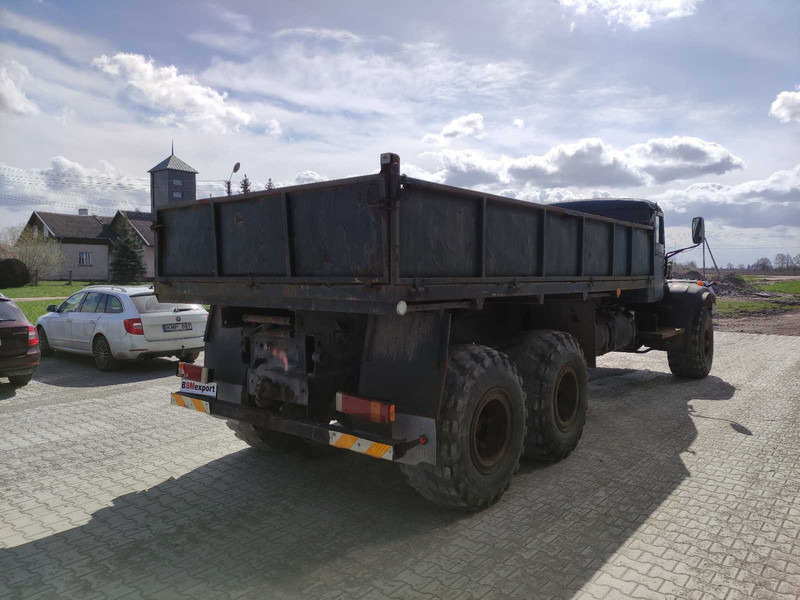 KRAZ 255 B 6x6 flatbed truck - Dropside/ Flatbed truck: picture 4 KRAZ 255 B 6x6 flatbed truck - Dropside/ Flatbed truck: picture 4