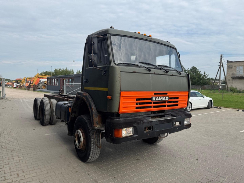 Kamaz 65111, 6x6 - Cab chassis truck: picture 2 Kamaz 65111, 6x6 - Cab chassis truck: picture 2