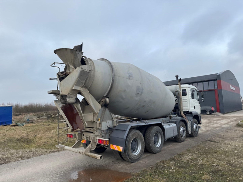 MAN TGA 41.413 - Concrete mixer truck: picture 3 MAN TGA 41.413 - Concrete mixer truck: picture 3