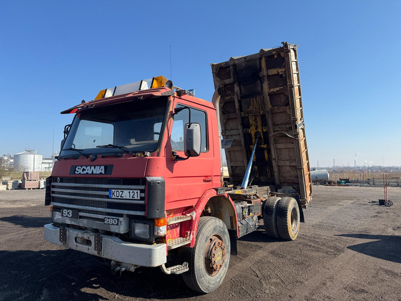 Scania 93, 4x4 - Tipper: picture 5 Scania 93, 4x4 - Tipper: picture 5