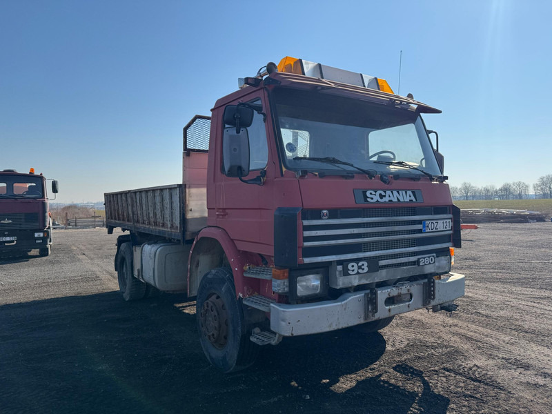 Scania 93, 4x4 - Tipper: picture 2 Scania 93, 4x4 - Tipper: picture 2