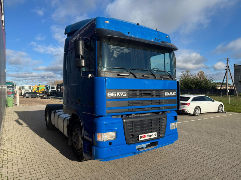 DAF XF 95.430 + tipping gear - Tractor unit: picture 2 DAF XF 95.430 + tipping gear - Tractor unit: picture 2