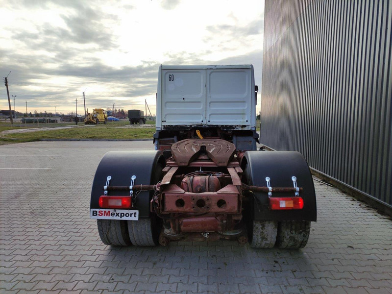 Renault R340 truck tractor - Tractor unit: picture 5 Renault R340 truck tractor - Tractor unit: picture 5