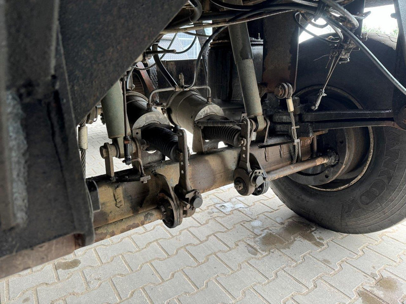 Tank truck for transportation of fuel Volvo N12 + bitum spreader semitrailer: picture 14