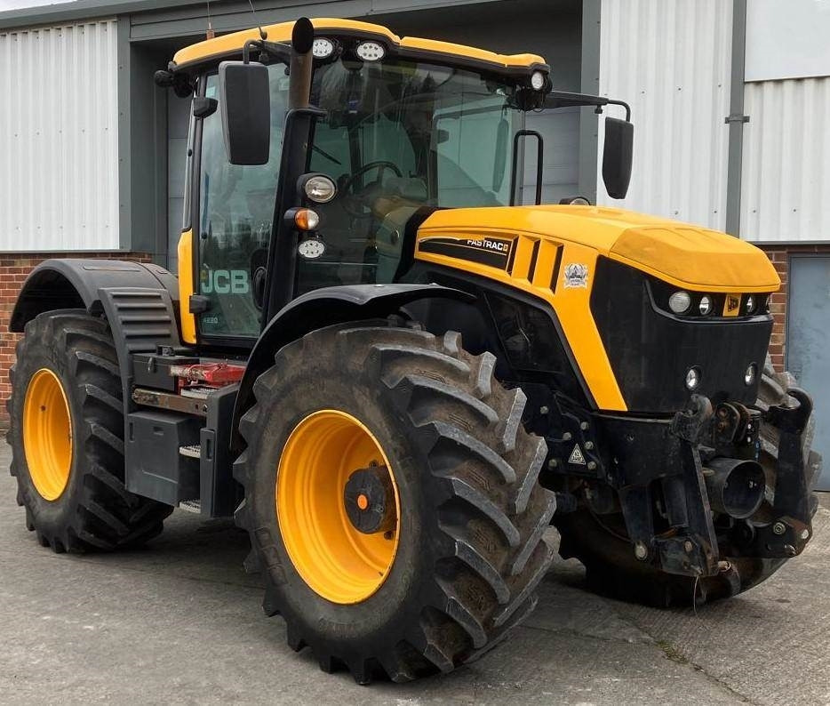 JCB 4220 Fastrac - Farm tractor: picture 1 JCB 4220 Fastrac - Farm tractor: picture 1
