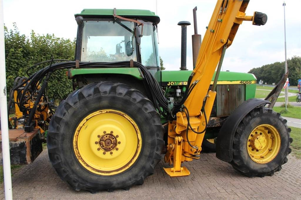 John Deere 4055 - Farm tractor: picture 4 John Deere 4055 - Farm tractor: picture 4