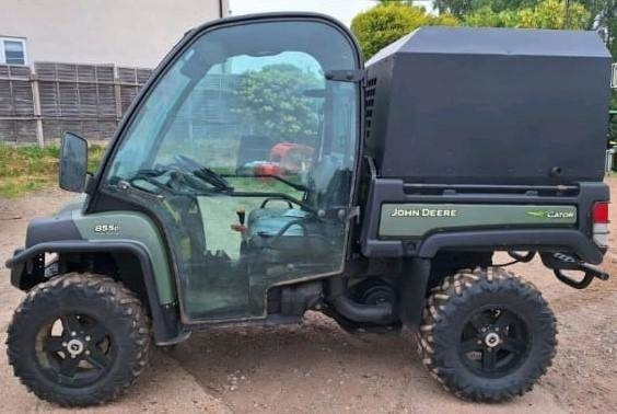 John Deere 855D - Side-by-side/ ATV: picture 1 John Deere 855D - Side-by-side/ ATV: picture 1