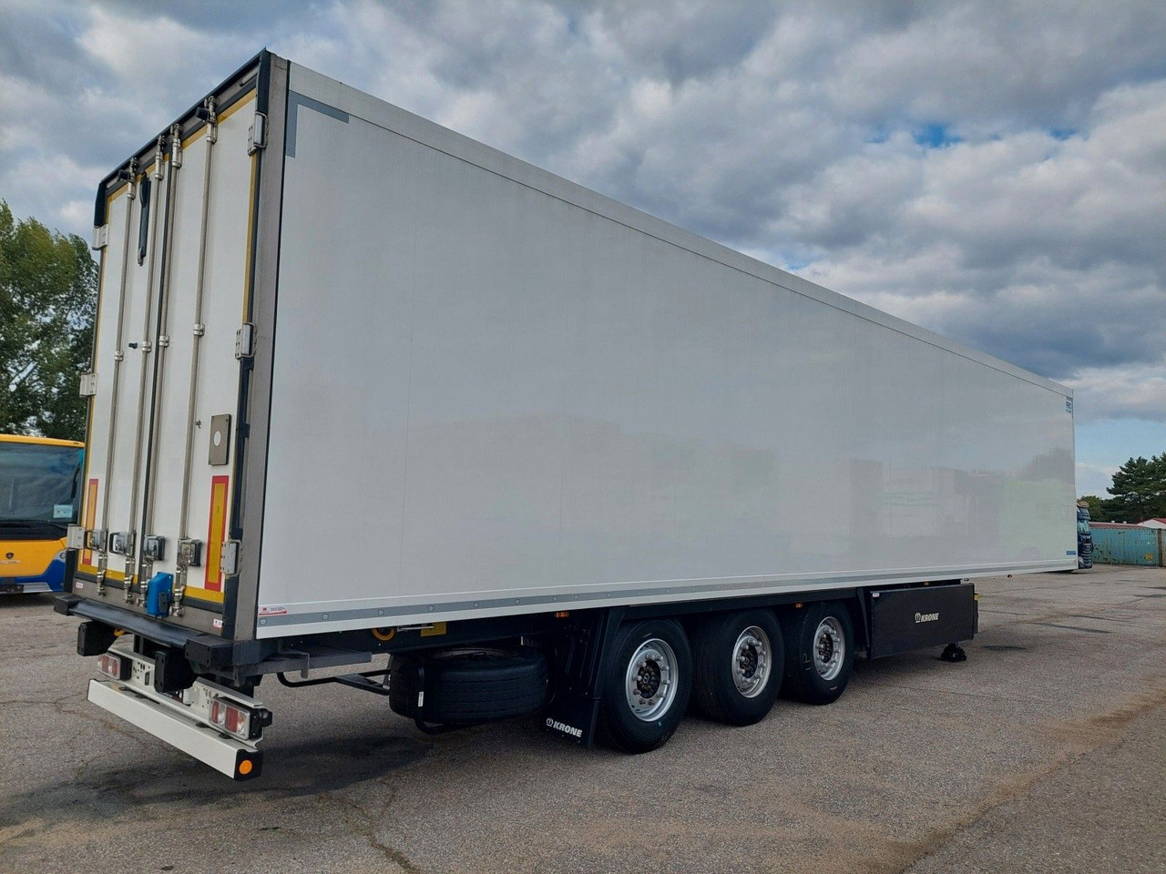 Krone SD Thermo King SLXi 300 - Refrigerator semi-trailer: picture 4 Krone SD Thermo King SLXi 300 - Refrigerator semi-trailer: picture 4
