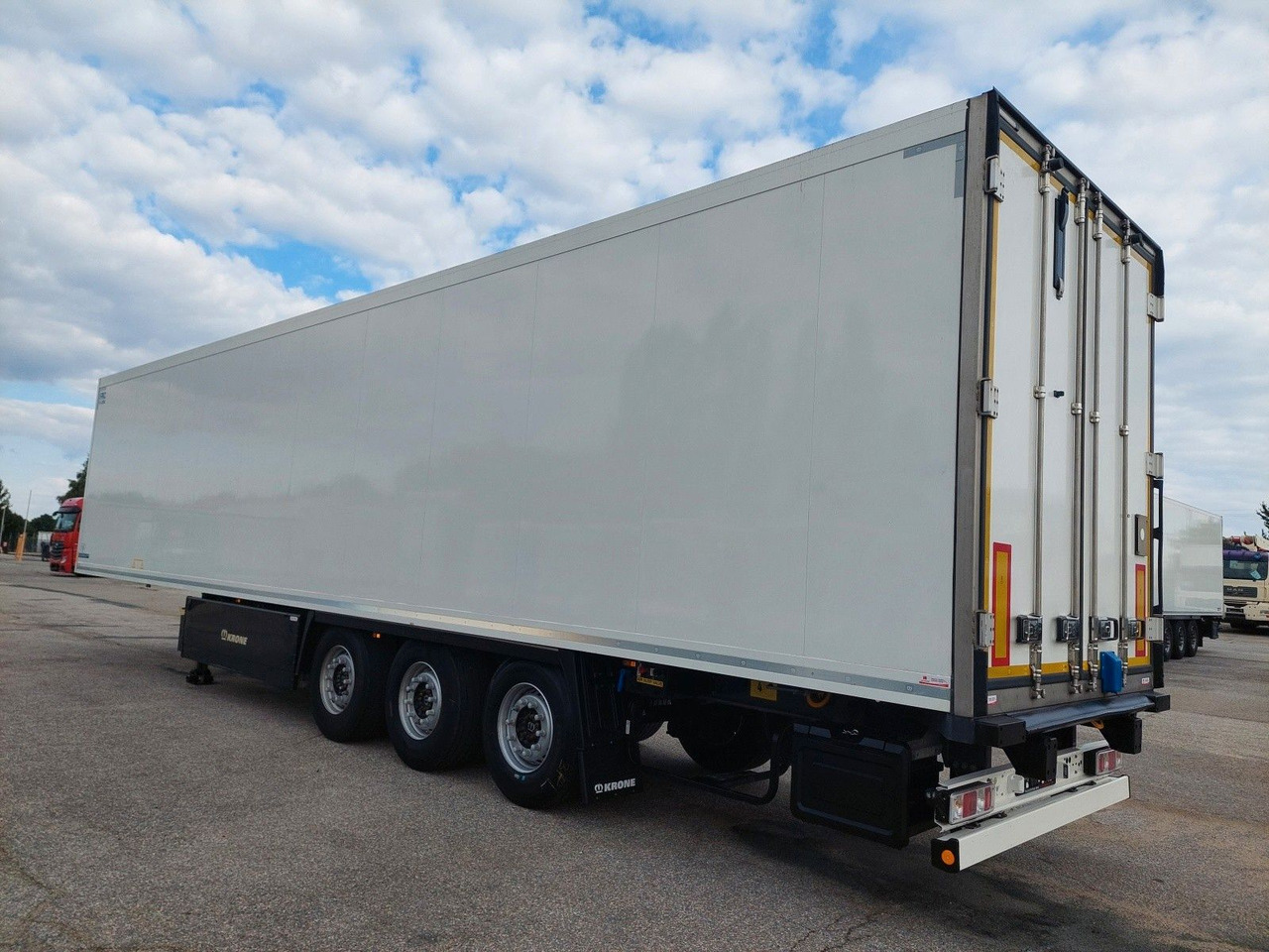 Krone SD Thermo King SLXi 300 - Refrigerator semi-trailer: picture 3 Krone SD Thermo King SLXi 300 - Refrigerator semi-trailer: picture 3