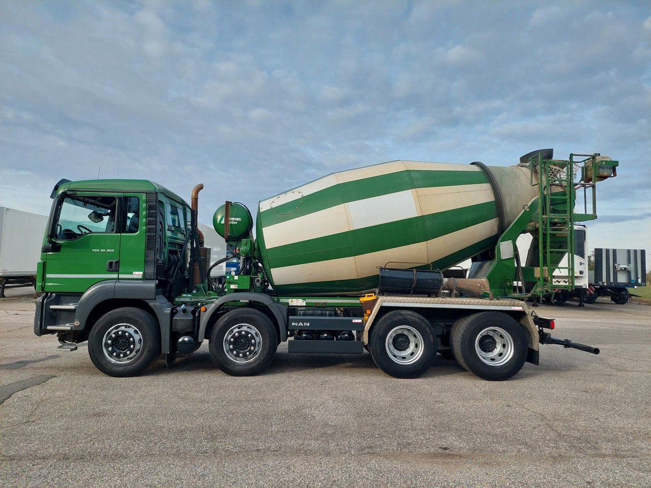 MAN TGS 32.360 BB Stetter 8x4 - Concrete mixer truck: picture 5 MAN TGS 32.360 BB Stetter 8x4 - Concrete mixer truck: picture 5