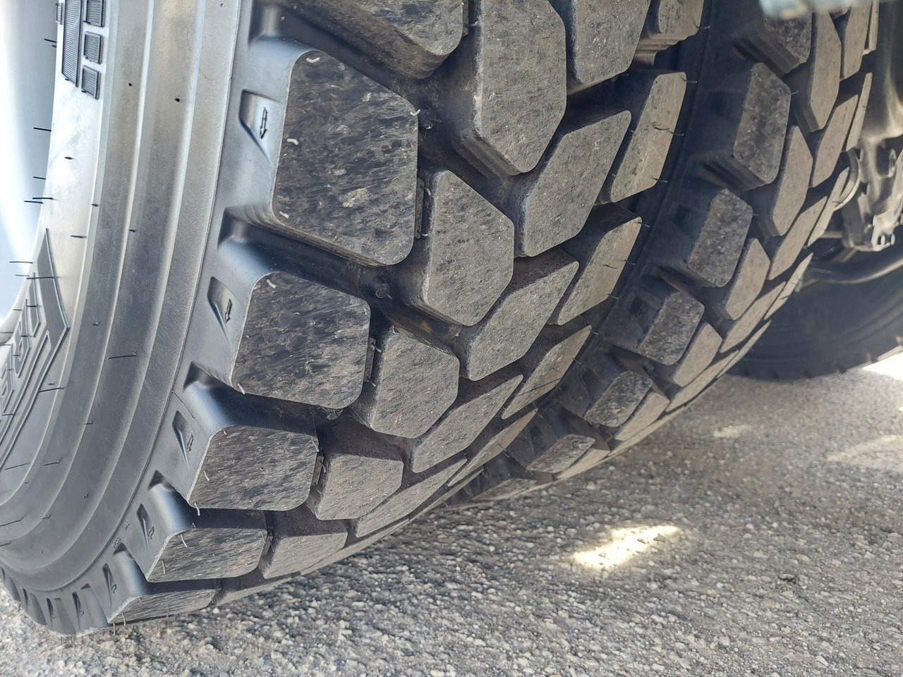 MAN TGS 32.440 8x4 BB CH Stetter 9 m³ AUF LAGER on lease MAN TGS 32.440 8x4 BB CH Stetter 9 m³ AUF LAGER: picture 13