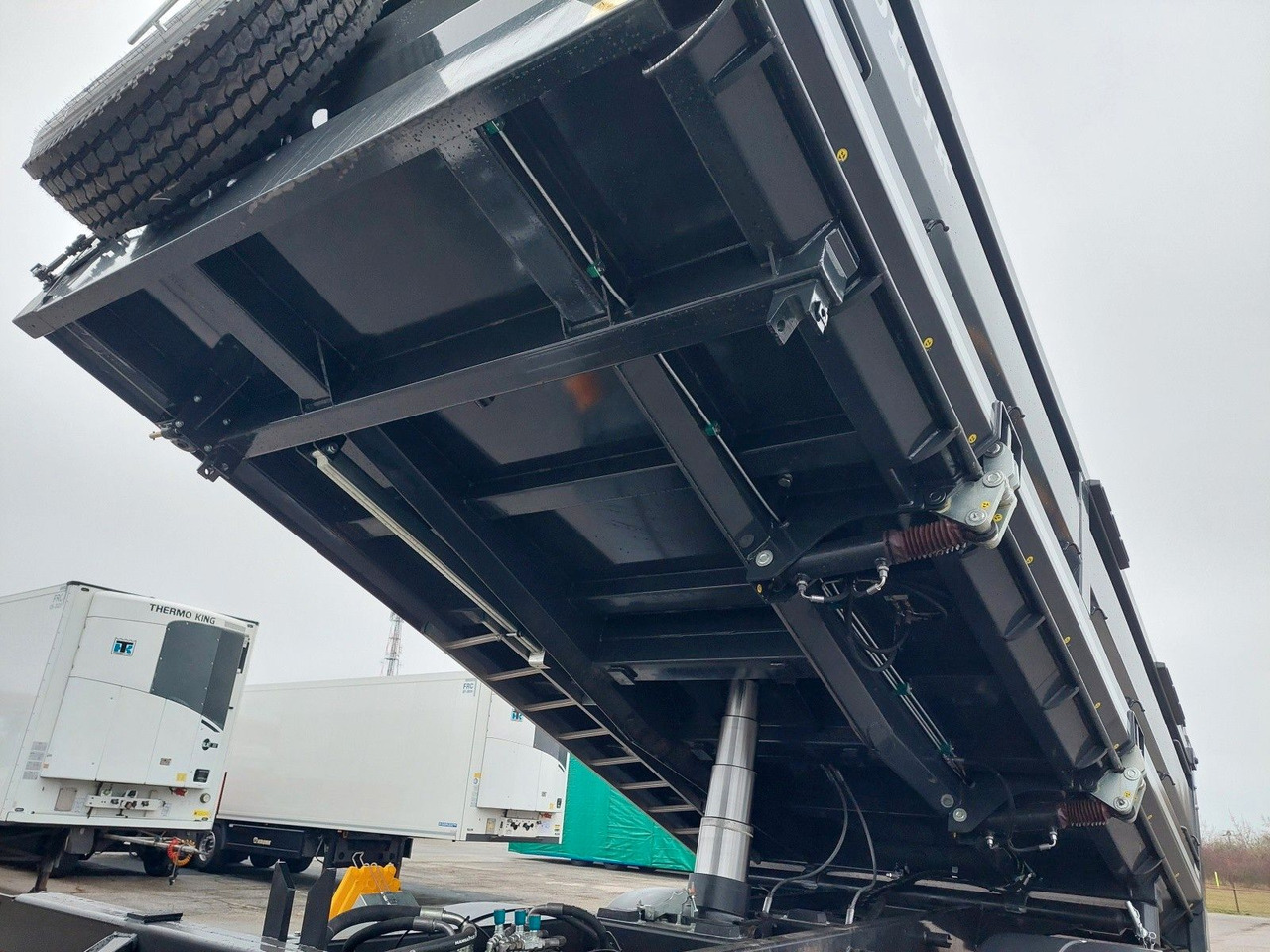 MAN TGS 35.520 6X6 BB CH - Tipper: picture 5 MAN TGS 35.520 6X6 BB CH - Tipper: picture 5