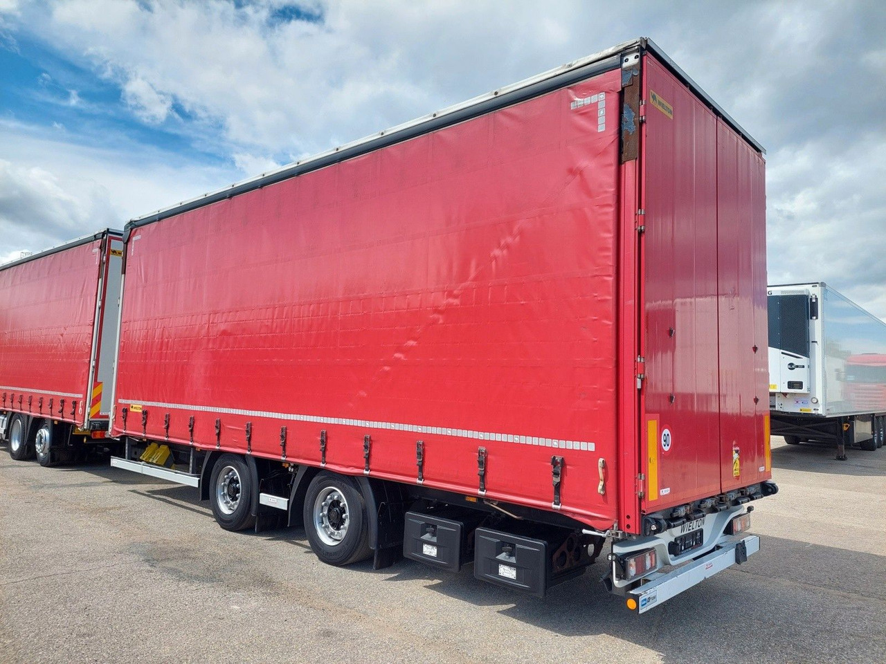 Curtainsider truck Mercedes-Benz Actros 2545 L/NR 6x2 + Wielton PC2K Durchbar: picture 18