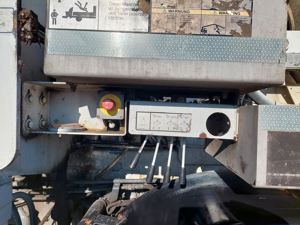 Mixer pump truck Mercedes-Benz Actros 4141 BB Putzmeister M24-3 Mercedes-Benz Actros 4141 BB Putzmeister M24-3: picture 13 Mixer pump truck Mercedes-Benz Actros 4141 BB Putzmeister M24-3 Mercedes-Benz Actros 4141 BB Putzmeister M24-3: picture 13