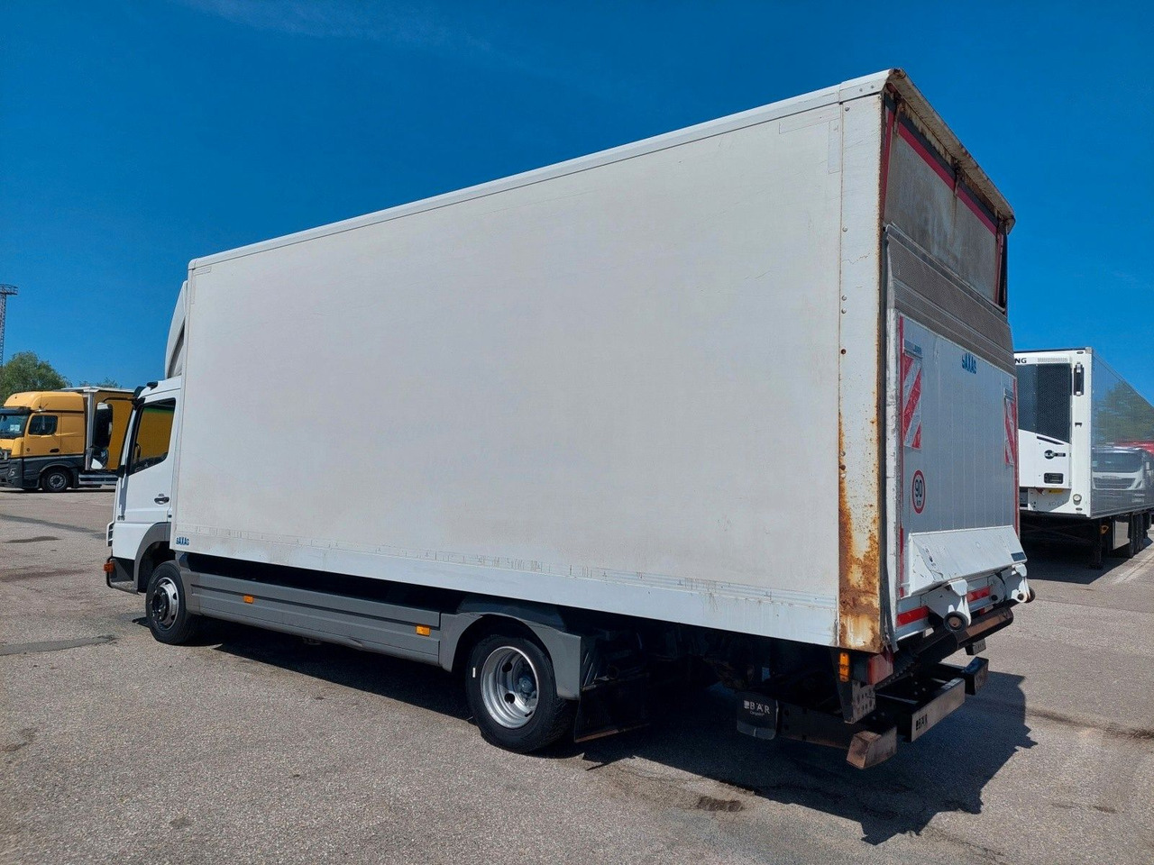 Mercedes-Benz Atego 816 4x2 - Box van: picture 3 Mercedes-Benz Atego 816 4x2 - Box van: picture 3