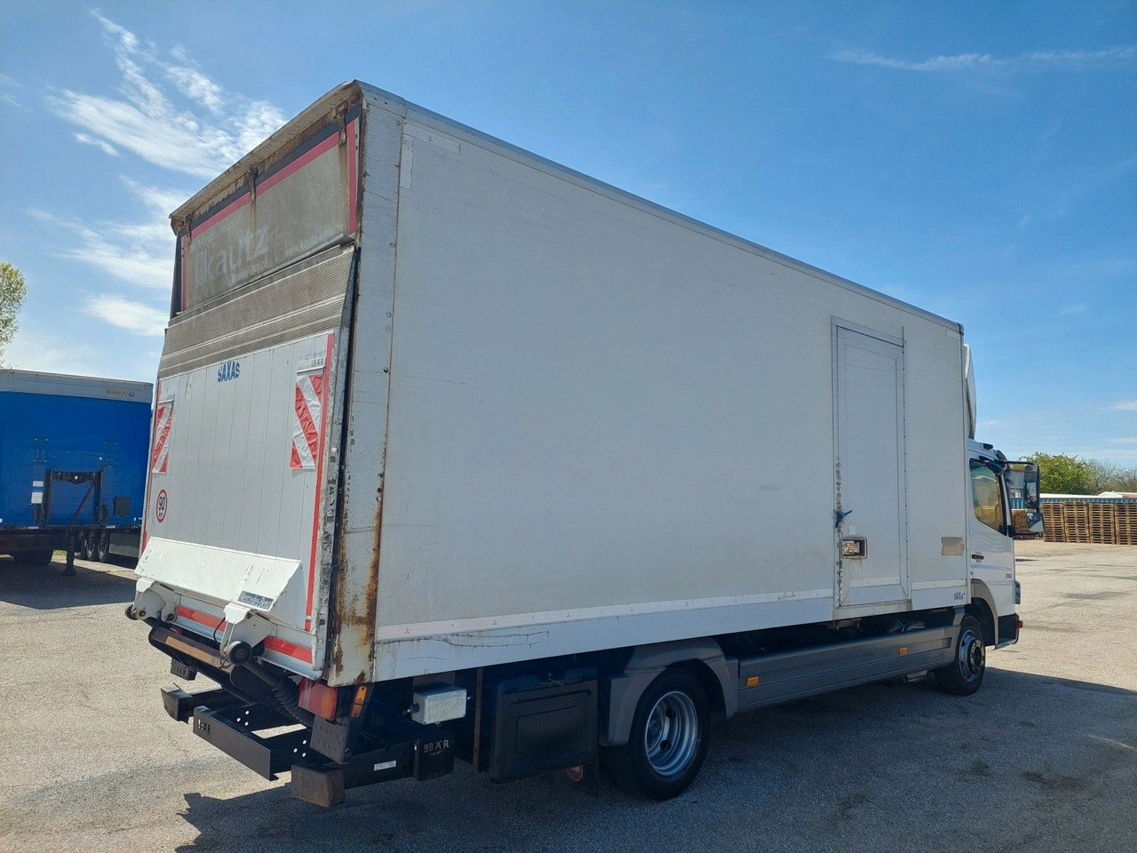 Mercedes-Benz Atego 816 4x2 - Box van: picture 4 Mercedes-Benz Atego 816 4x2 - Box van: picture 4