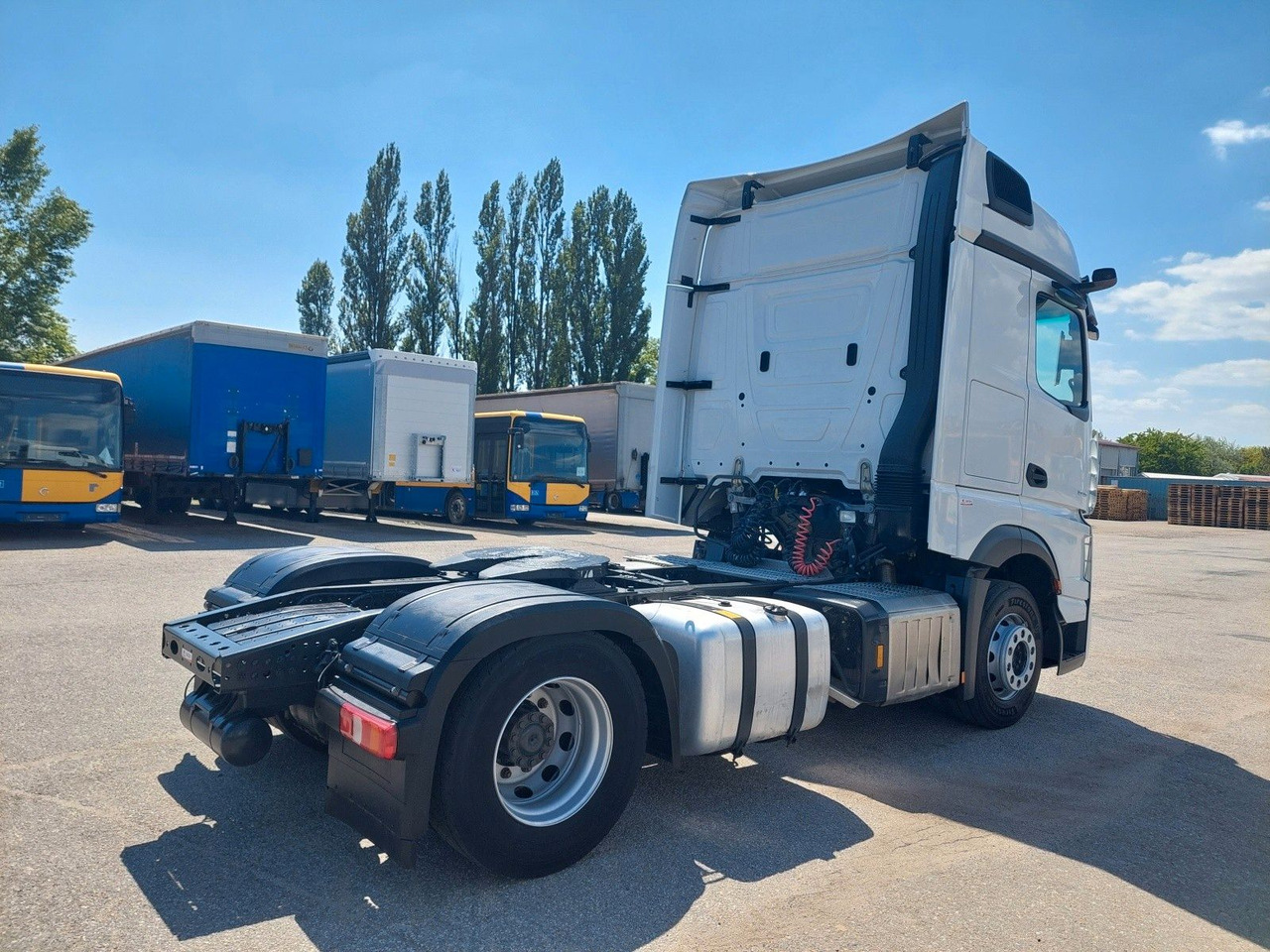 Mercedes-Benz Actros 5 1845 LS BigSpace 4x2 - Tractor unit: picture 4 Mercedes-Benz Actros 5 1845 LS BigSpace 4x2 - Tractor unit: picture 4