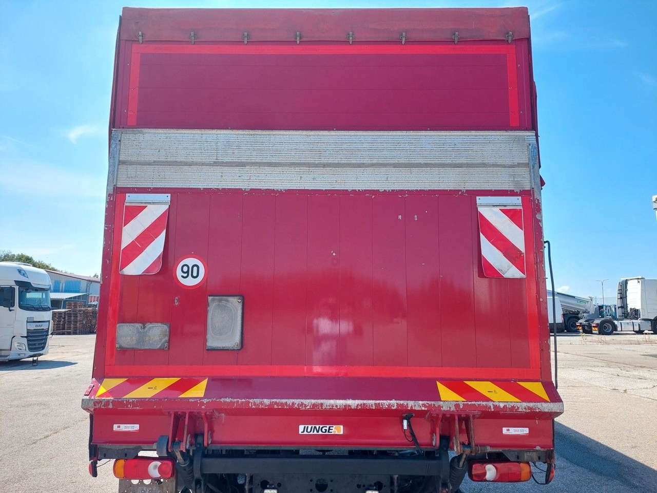 Volvo FL 210 BL 4x2 LBW - Curtainsider truck: picture 5 Volvo FL 210 BL 4x2 LBW - Curtainsider truck: picture 5