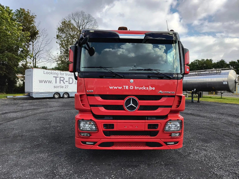 Mercedes-Benz Actros 3360 V8 CRANE HIAB 251S80 - 6X4 - V8 - Timber truck, Crane truck: picture 2 Mercedes-Benz Actros 3360 V8 CRANE HIAB 251S80 - 6X4 - V8 - Timber truck, Crane truck: picture 2