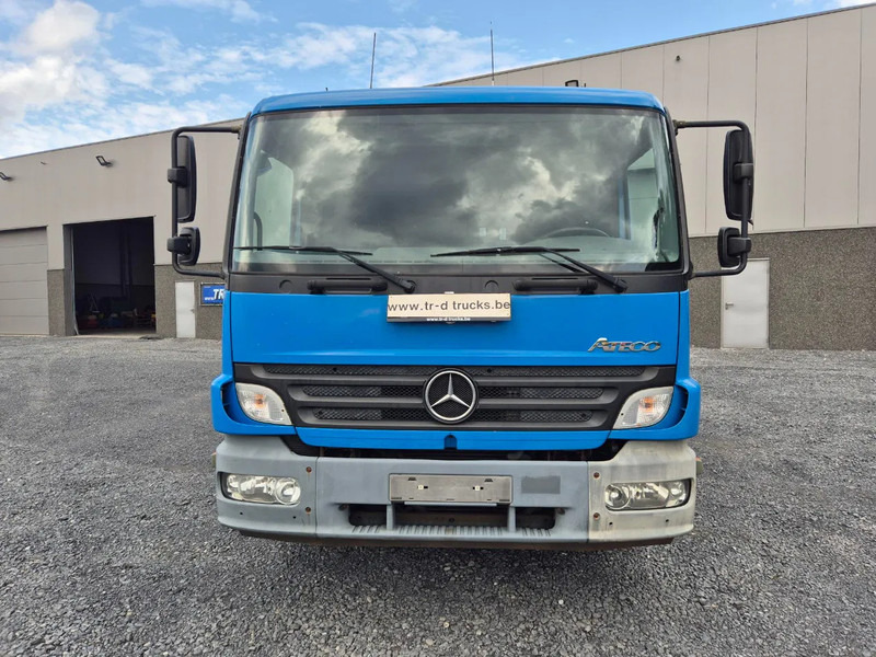 Mercedes-Benz Atego 1218 HOOK SYSTEM + CONTAINER INCLUDED (!) - Hook lift truck: picture 2 Mercedes-Benz Atego 1218 HOOK SYSTEM + CONTAINER INCLUDED (!) - Hook lift truck: picture 2