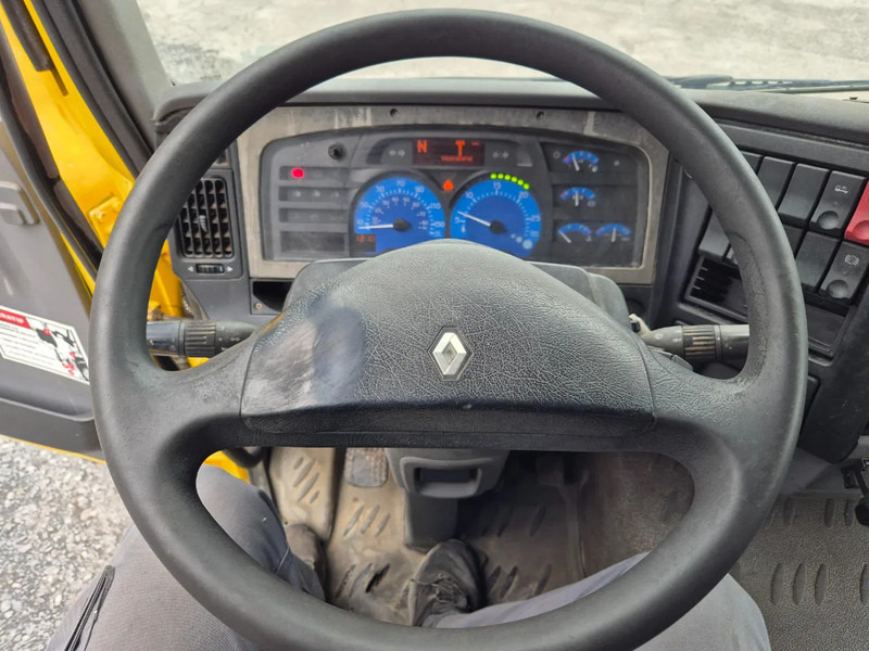 Tank truck for transportation of fuel Renault Midlum 220 10500L FUEL / CARBURANT - 4 COMP/A LAMES: picture 10