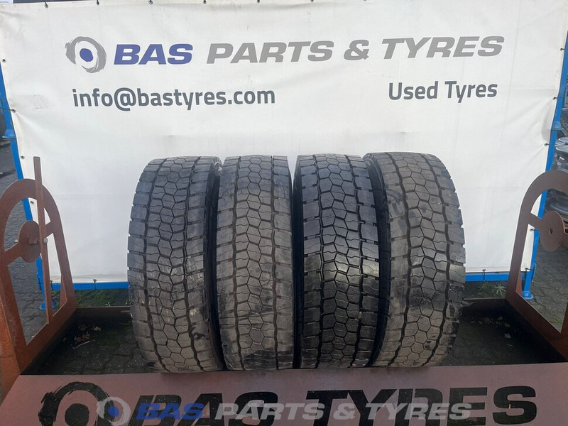 Bridgestone Bridgestone 315/70R22.5 DURAVIS R-DRIVE002 154/150 M+S 3PMSF gebruikte set - Tire for Truck: picture 1 Bridgestone Bridgestone 315/70R22.5 DURAVIS R-DRIVE002 154/150 M+S 3PMSF gebruikte set - Tire for Truck: picture 1