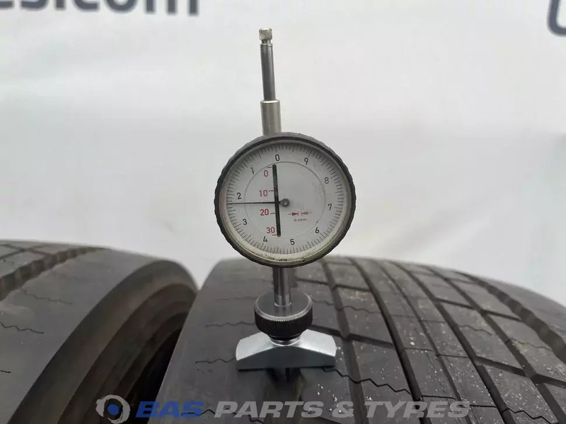 Bridgestone Bridgestone 315/70R22.5 DURAVIS R-STEER002 156/154 M M+S 3PMSF gebruikte set - Tire for Truck: picture 3 Bridgestone Bridgestone 315/70R22.5 DURAVIS R-STEER002 156/154 M M+S 3PMSF gebruikte set - Tire for Truck: picture 3