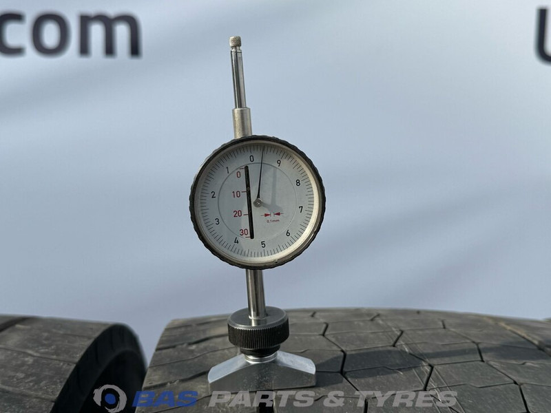 Bridgestone Bridgestone 315/70R22.5 Ecopia Drive Enliten 154/150 M+S 3PMSF gebruikte set - Tire for Truck: picture 3 Bridgestone Bridgestone 315/70R22.5 Ecopia Drive Enliten 154/150 M+S 3PMSF gebruikte set - Tire for Truck: picture 3