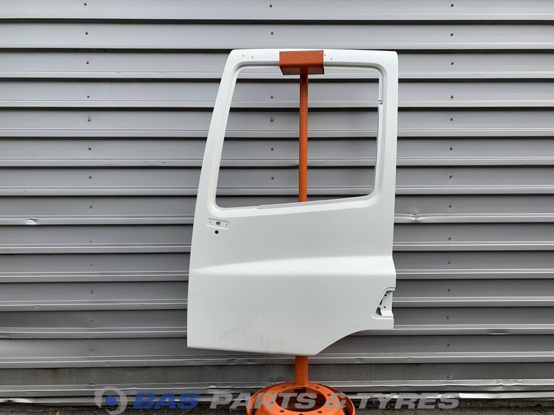 DAF CF (Meerdere types) - Door and parts for Truck: picture 1 DAF CF (Meerdere types) - Door and parts for Truck: picture 1
