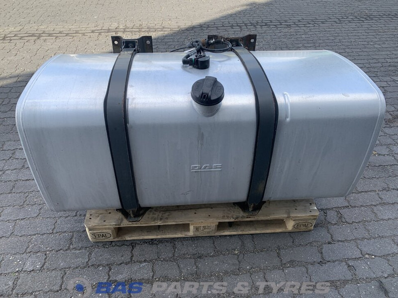 DAF - Fuel tank for Truck: picture 1 DAF - Fuel tank for Truck: picture 1
