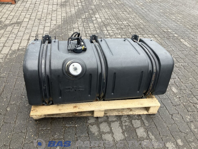 DAF - Fuel tank for Truck: picture 1 DAF - Fuel tank for Truck: picture 1