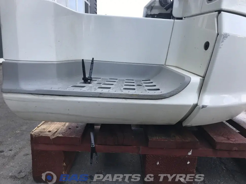 Bumper for Truck DAF XF106 Bumper DAF 2033875: picture 9 Bumper for Truck DAF XF106 Bumper DAF 2033875: picture 9