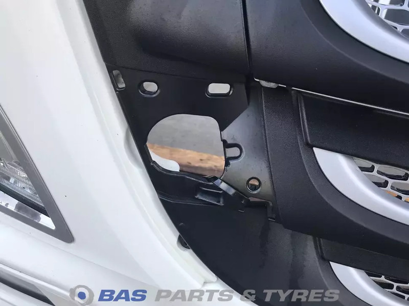 Bumper for Truck DAF XF106 Bumper DAF 2033875: picture 7 Bumper for Truck DAF XF106 Bumper DAF 2033875: picture 7