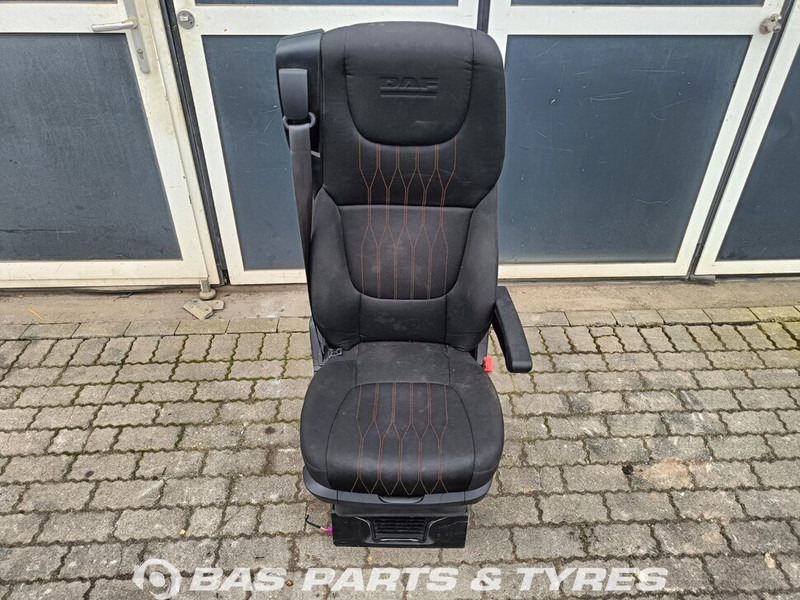 DAF XF106 - Seat for Truck: picture 1 DAF XF106 - Seat for Truck: picture 1