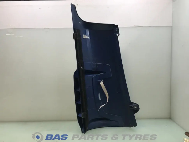 DAF XF106 - Bumper for Truck: picture 2 DAF XF106 - Bumper for Truck: picture 2