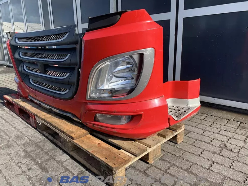 DAF XF106 - Bumper for Truck: picture 2 DAF XF106 - Bumper for Truck: picture 2