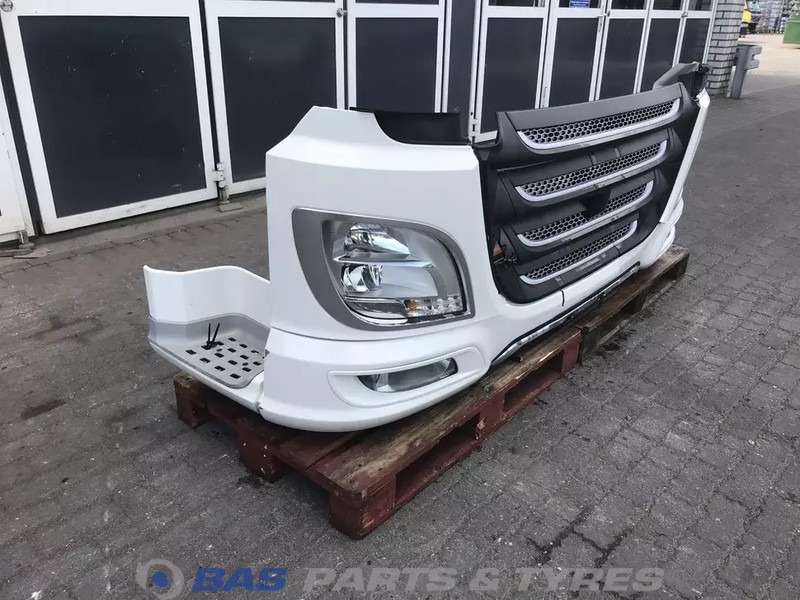 DAF XF106 - Bumper for Truck: picture 3 DAF XF106 - Bumper for Truck: picture 3