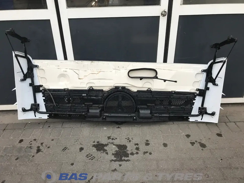 Mercedes-Benz Actros MP4 Frontklep Mercedes A 960 750 03 18 - Grill for Truck: picture 4 Mercedes-Benz Actros MP4 Frontklep Mercedes A 960 750 03 18 - Grill for Truck: picture 4