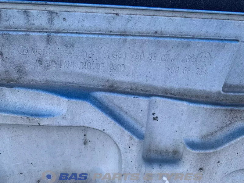 Mercedes-Benz Actros MP4 Frontklep Mercedes A 960 750 03 18 - Grill for Truck: picture 3 Mercedes-Benz Actros MP4 Frontklep Mercedes A 960 750 03 18 - Grill for Truck: picture 3