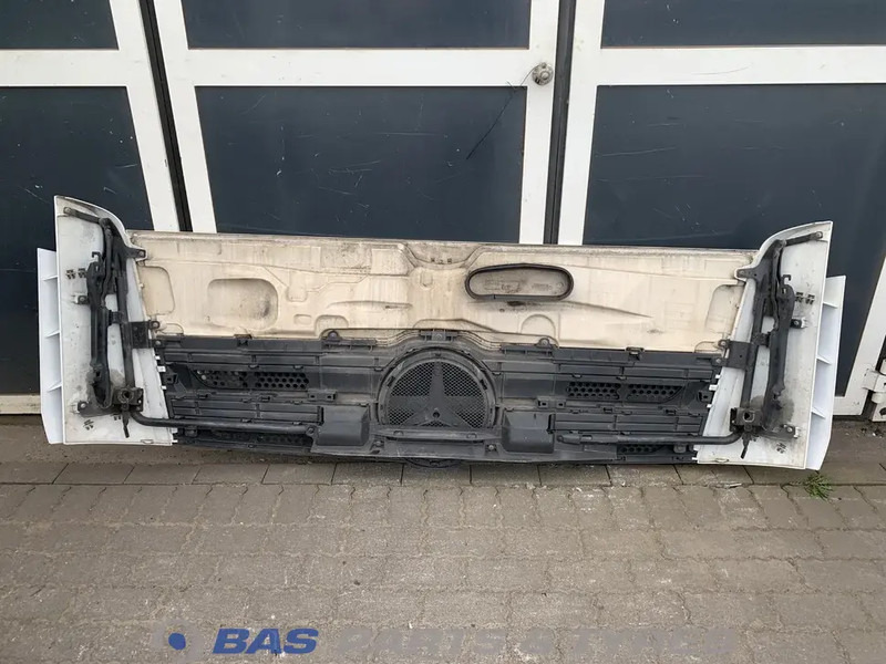 Mercedes-Benz Actros MP4 Frontklep Mercedes A 960 750 04 09 - Grill for Truck: picture 2 Mercedes-Benz Actros MP4 Frontklep Mercedes A 960 750 04 09 - Grill for Truck: picture 2