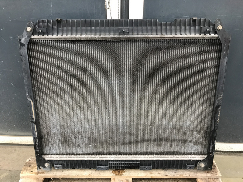 Mercedes-Benz Antos MP4 Radiator Mercedes OM936LA 240 A 960 500 29 01 - Radiator for Truck: picture 2 Mercedes-Benz Antos MP4 Radiator Mercedes OM936LA 240 A 960 500 29 01 - Radiator for Truck: picture 2